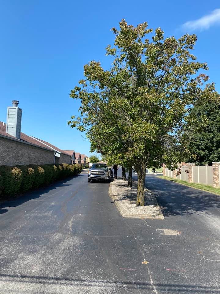 Commercial yard maintenance in Scott County, Indiana